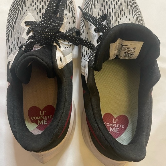 Nike Zoom size 6.5 athletic shoes - Picture 7 of 8